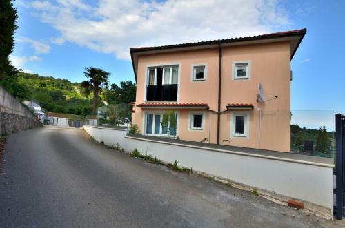 New Apartment With Terrace 3