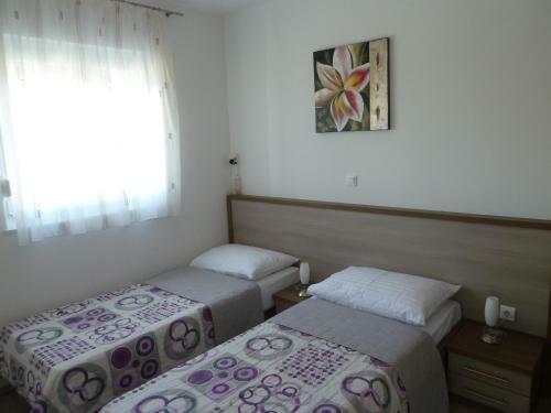 Apartments Tamarut