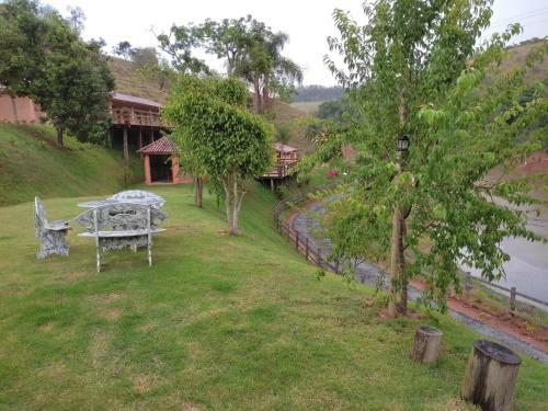 Posada Pousada Estancia Sangri-l�