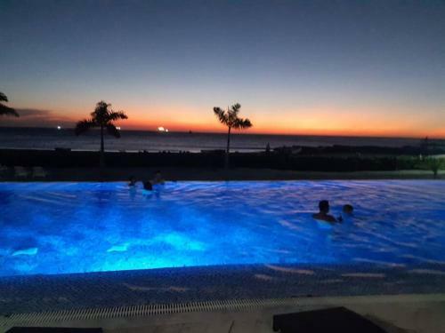 Espectacular Y Moderno Apartamento Frente Al Mar