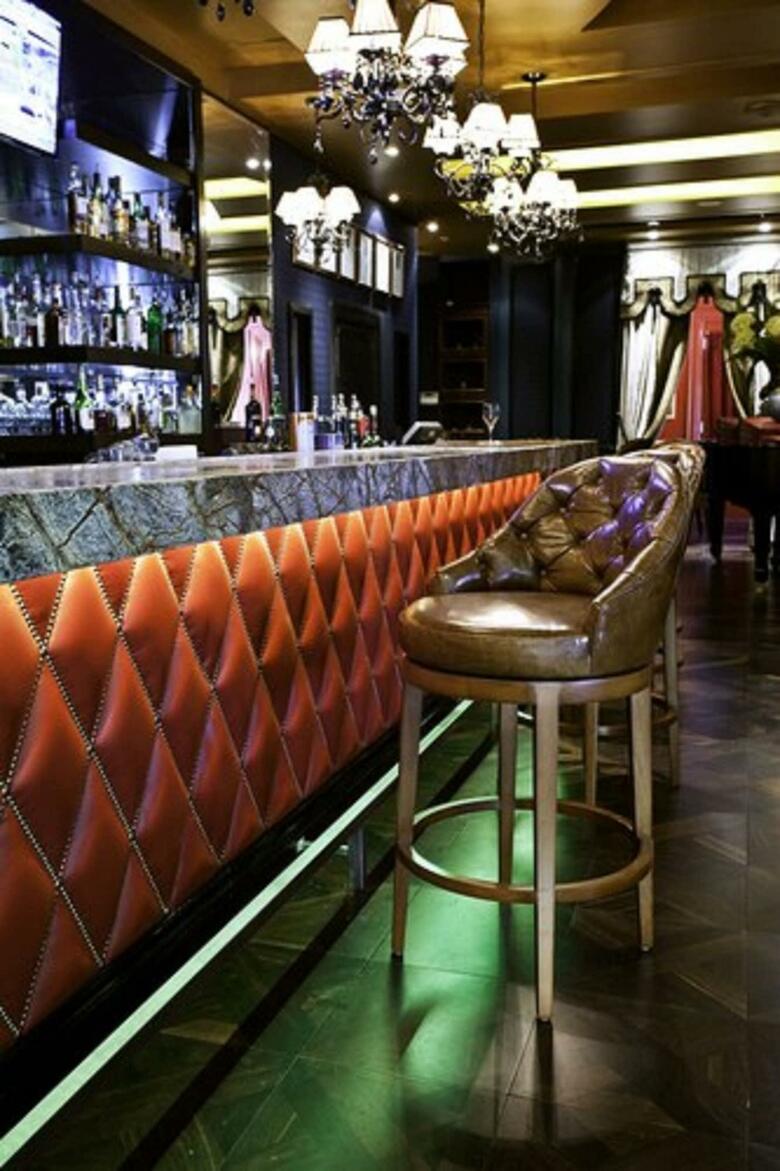 Windsor Arms Hotel