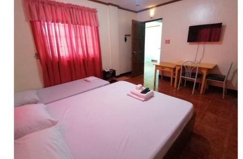 Oyo 879 Lauriens Budget Hotel 2