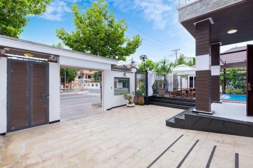 Villa 2 H? B?i Ri�ng B�i Sau
