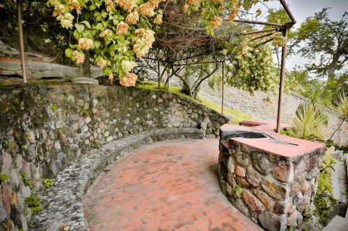 Casa De Lago Con Alberca Propia