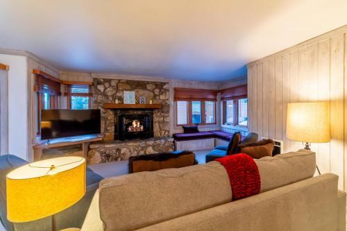 #488 Mountainback Retreat Close To Canyon