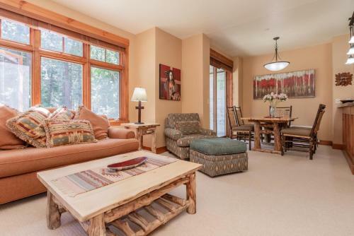 #509 Cozy Mountain Condo With Spa