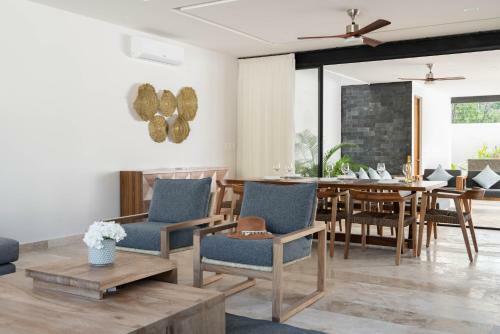 Exclusive Luxurious Villa With Impressive Pool & Social Spaces