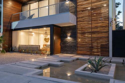 Exclusive Luxurious Villa With Impressive Pool & Social Spaces