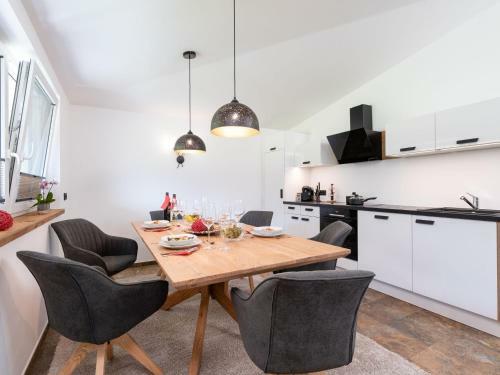 Apartment In Neukirchen Am Gro�venediger With Balcony