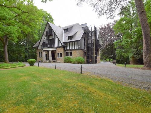 Vintage Villa With Jacuzzi And Infrared Sauna In Ardennes