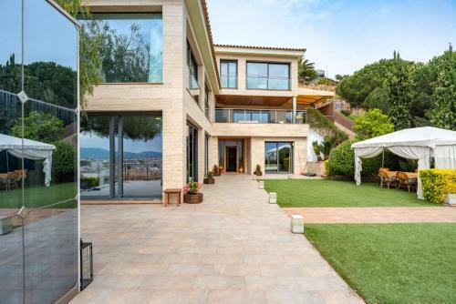 Villa De Lujo En Blanes
