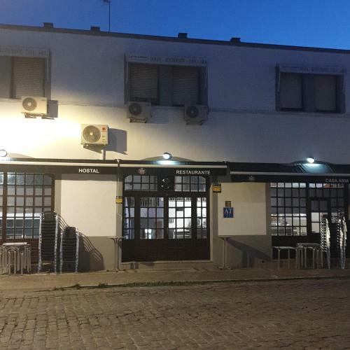 Hostal - Restaurante Casa Aria