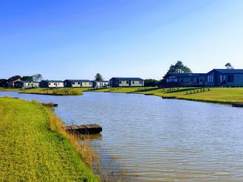 Lodge Home Farm Park - Static Caravans