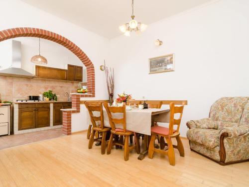 Stunning Villa In Pridvorje With Private Pool