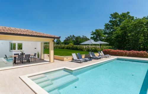 Holiday House Mateo With Private Pool