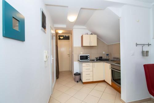 Apartment Pave