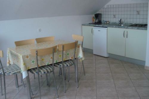 Apartments Sanda- 120m From Beach