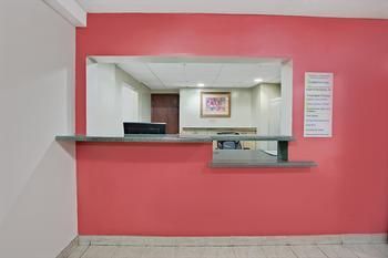 Hotel Super 8 Crystal Lake