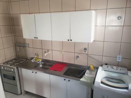 Apartamento De 2 Quartos, A 100m Da Praia.