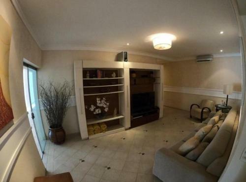 Casa De F�rias ...