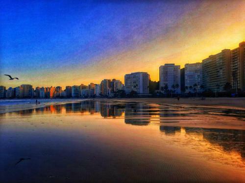 Apartamento Su�te 300 Pitangueiras Guaruj�