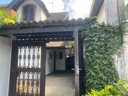 Casa Com Piscina Perto Da Praia