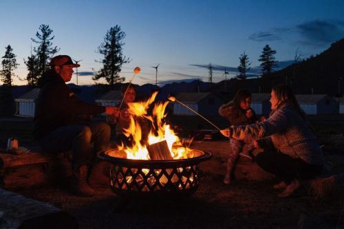 Cozy Glamping Tent With Extraordinary Views Cabin