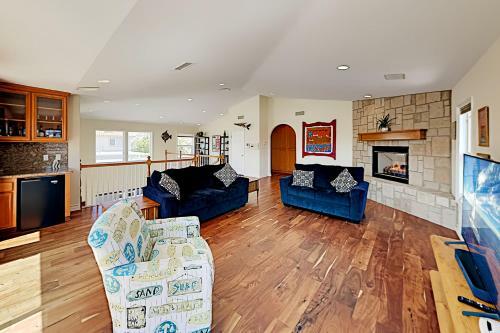 Pierpont Coastal Dreams