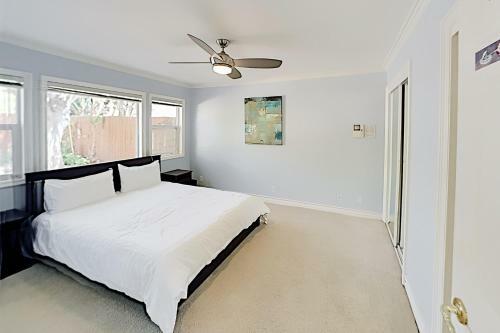 Pierpont Coastal Dreams