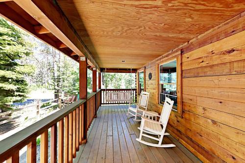 Cedar Log Cabin