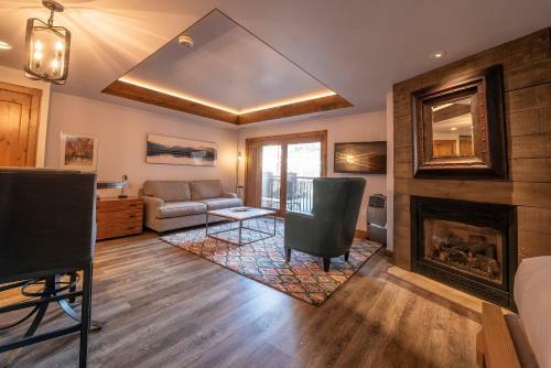 Apartamento Studio Efficiency Unit With Balcony Over Mountaineer Square Condo