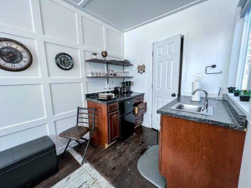 Villa Classy Double Tiny Home On 5 Wooded Acres!
