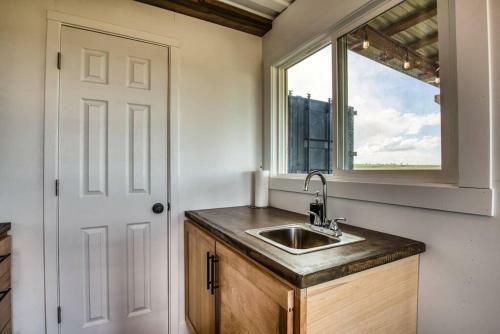 Villa Peaceful Tiny Home #2! 5 Acre Mtn Views