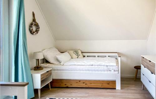 Stunning Home In B�sum With Sauna And 2 Bedrooms