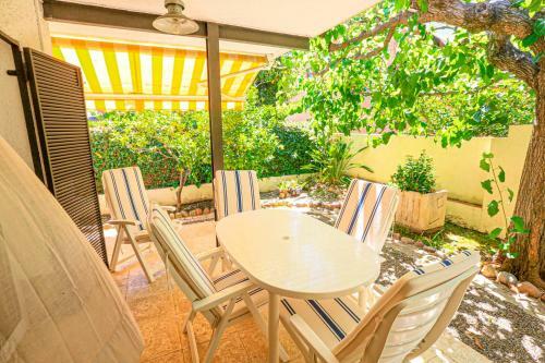Casa Barello -only Families