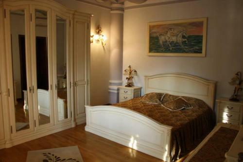 Hotel Pensiunea Trei Pini