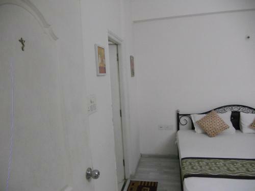 Golf City Apartments