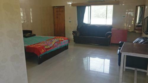 Hostal K Sathish Guest House