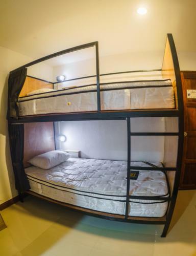 Hostal Nitro House
