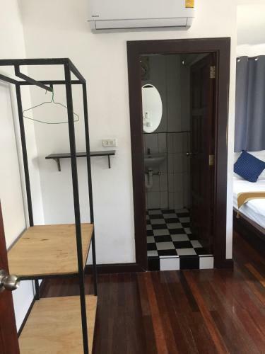 Hostal Nitro House