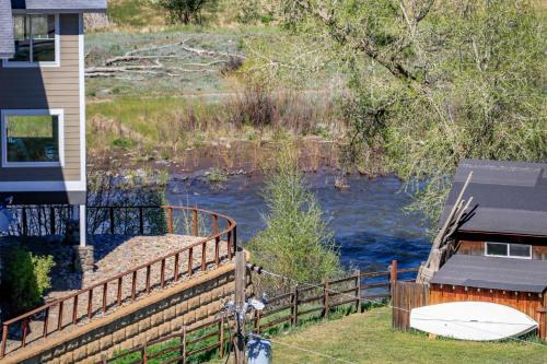 Pagosa Elevated Dtwn Home With Stunning Views