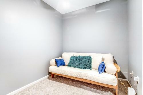 Oyster Bay Villas --- 20411 Jeb Dr Unit #37