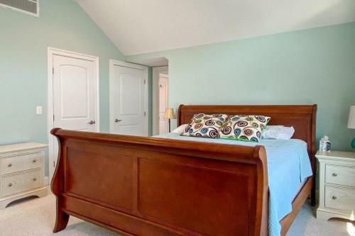 Tower Shores -- 39562 Admiral #2