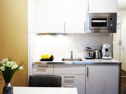 Elegant Apartment In D�sseldorf At The Centre