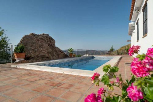 Villa With Views And Private Pool Near Malaga.