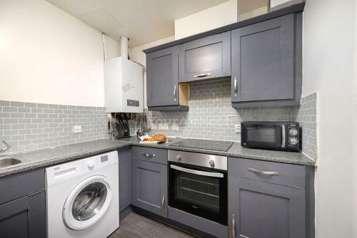 Modern 2 Bed Apartment In Croydon