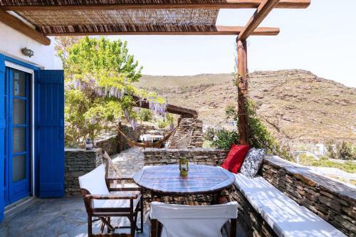 Traditional Village House In Kea