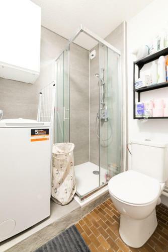 Apartamento Bright Studio With Wifi In Bordeaux