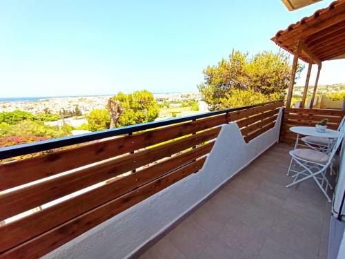 Kalliopis Modern Seaview Apartment