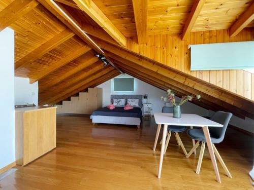 Panos Comfy Apartment